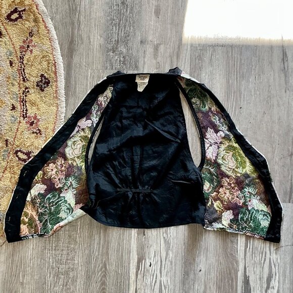 Vintage Huntington Ridge Classic 1990s Floral Tapestry Tie Back Vest Cottagecore - Picture 11 of 13